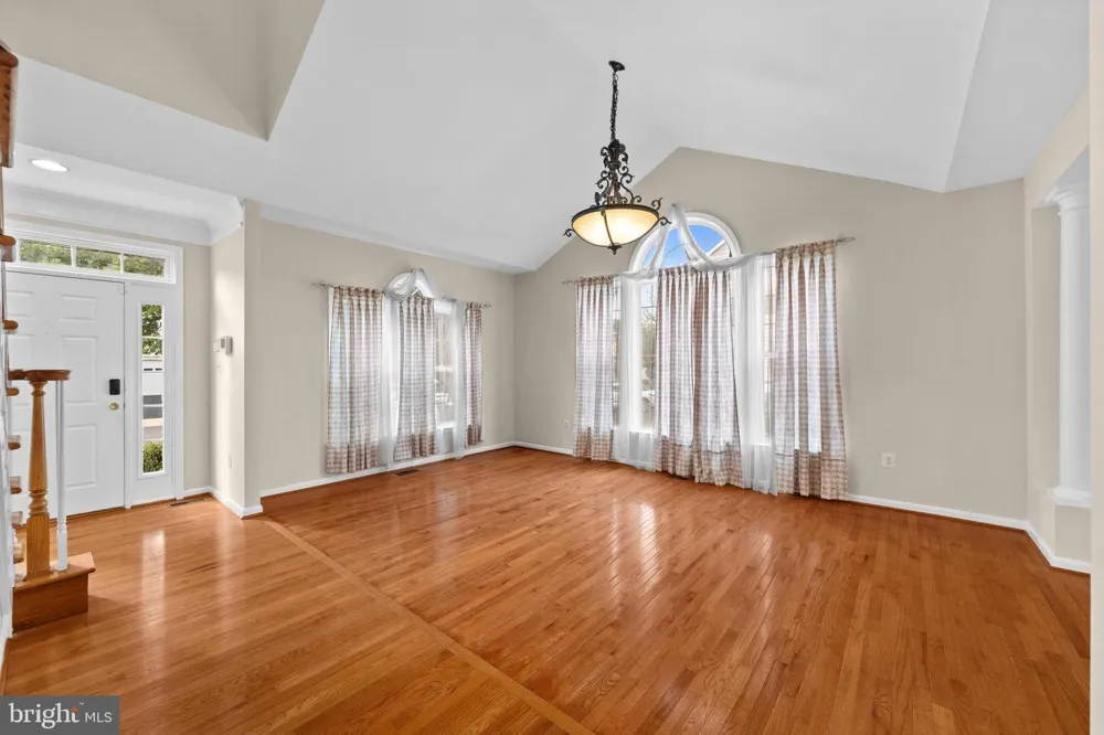 7608 MCWEADON LANE Springfield, VA 22150
