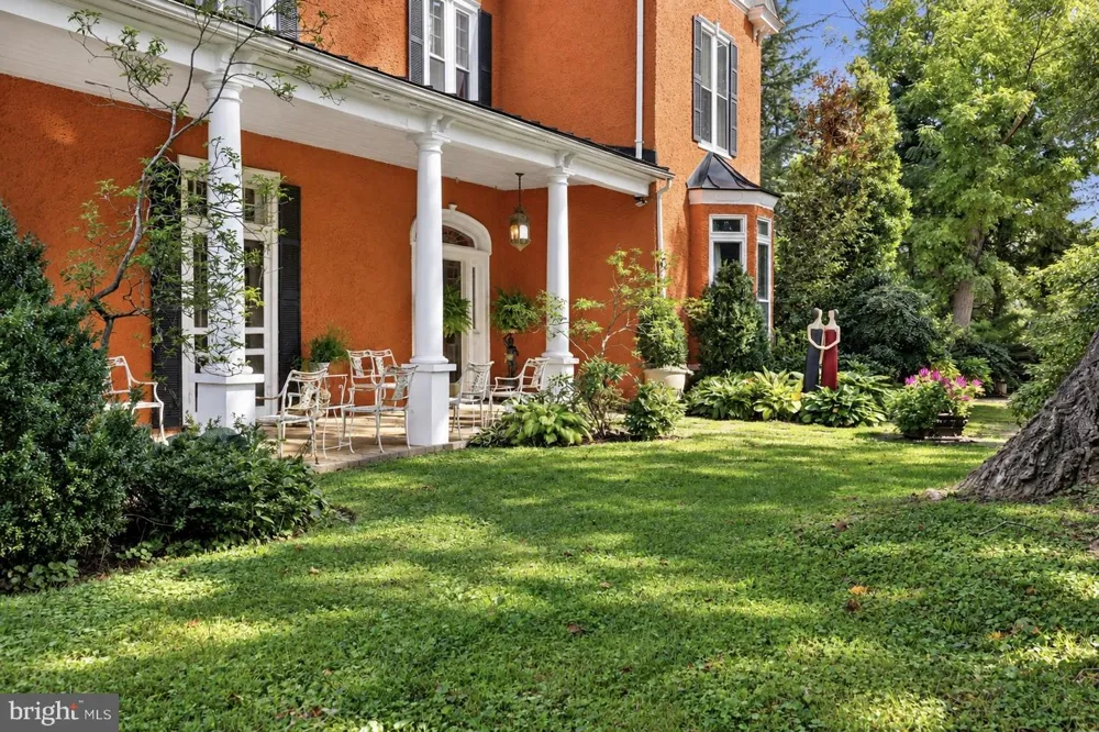 330 ALEXANDRIA PIKE Warrenton, VA 20186