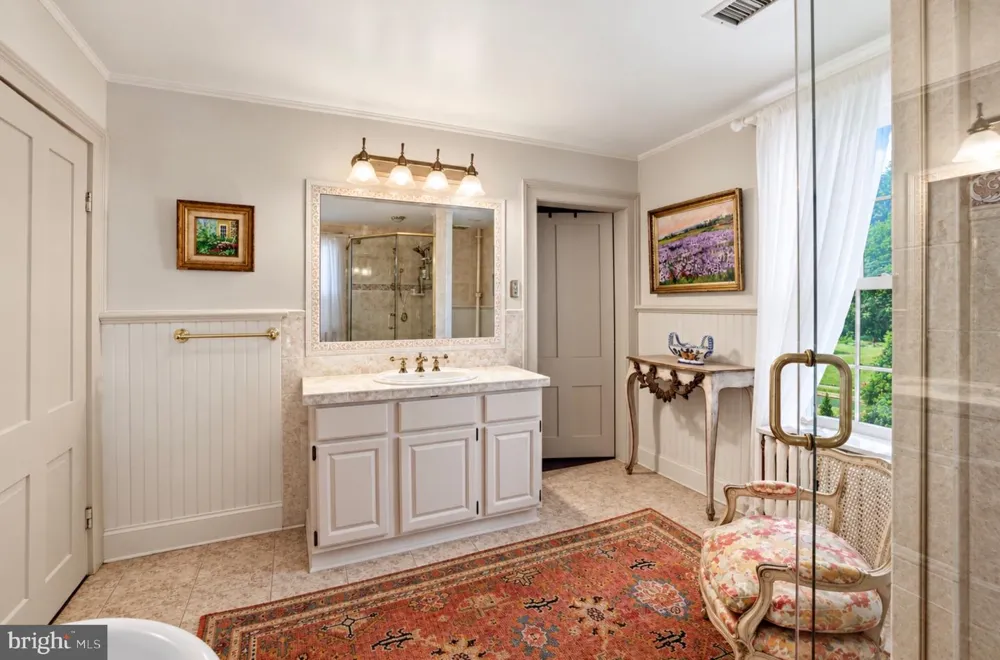 330 ALEXANDRIA PIKE Warrenton, VA 20186
