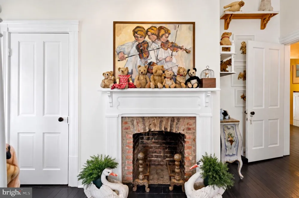 330 ALEXANDRIA PIKE Warrenton, VA 20186