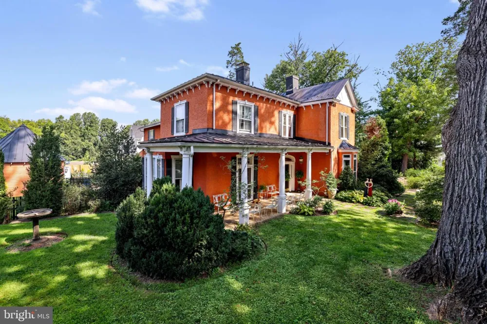 330 ALEXANDRIA PIKE Warrenton, VA 20186