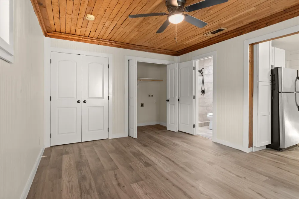 729 Thersa Drive River Oaks, TX 76114