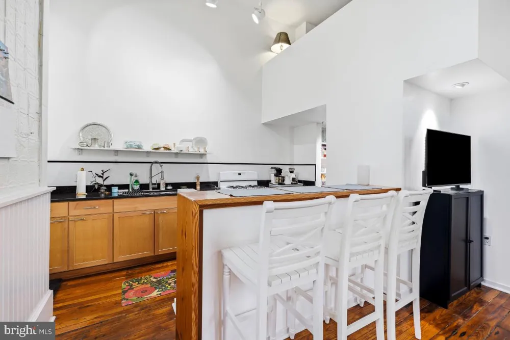 112 E WEST STREET #202 Baltimore, MD 21230