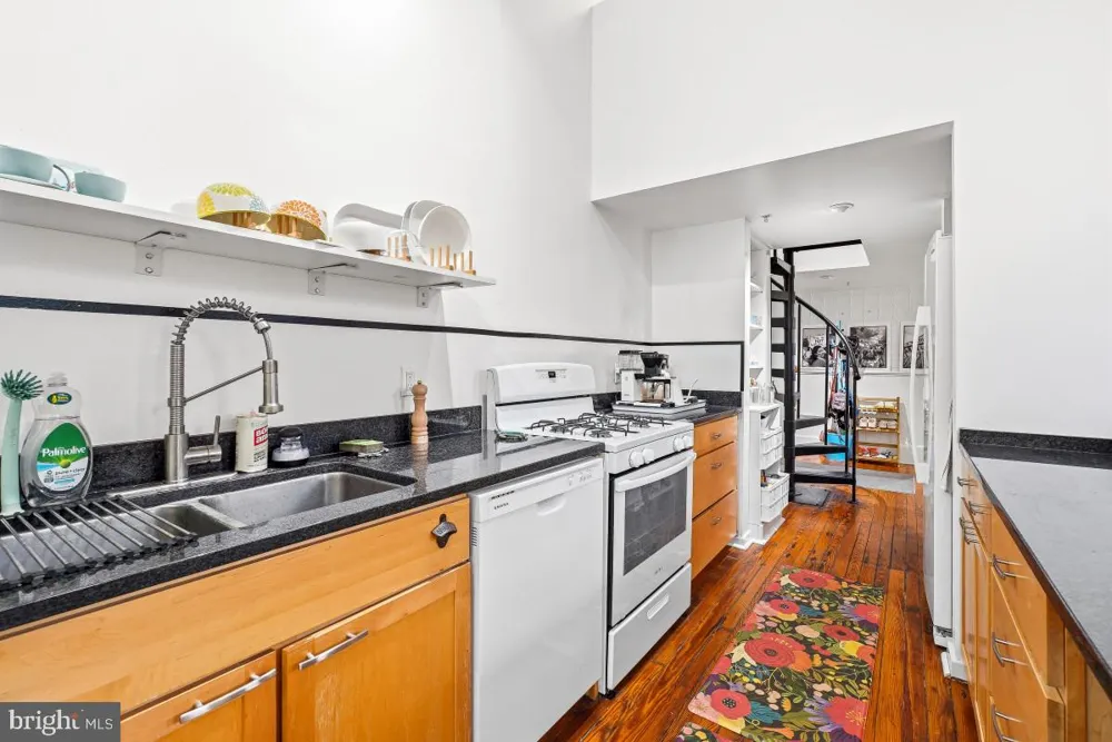 112 E WEST STREET #202 Baltimore, MD 21230