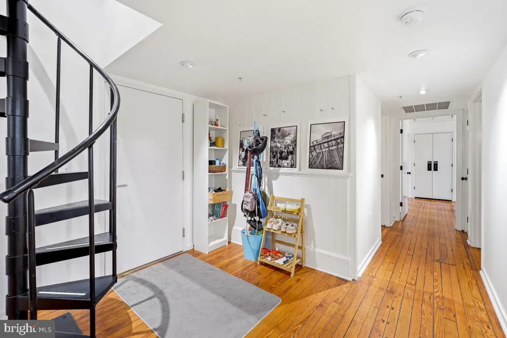 112 E WEST STREET #202 Baltimore, MD 21230