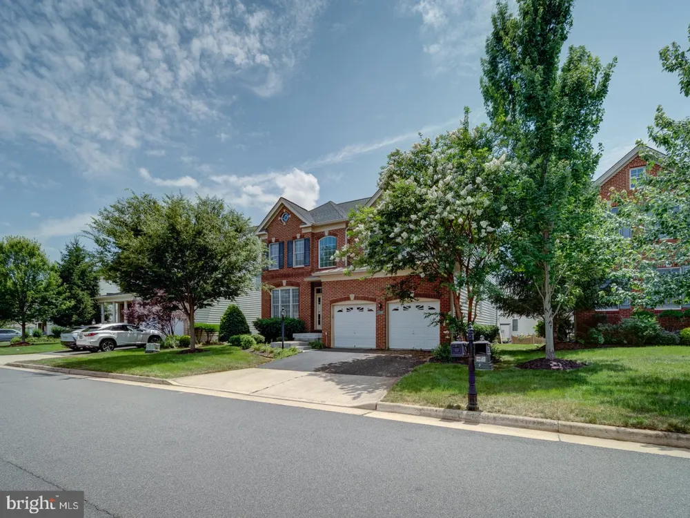 43320 BARNSTEAD DRIVE Ashburn, VA 20148