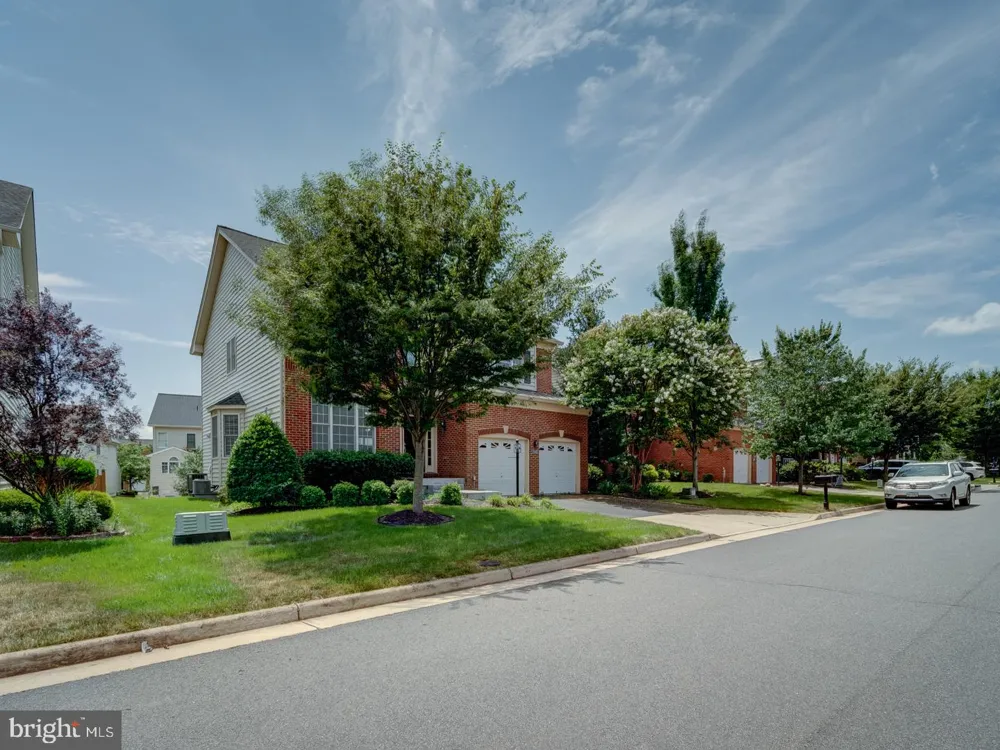 43320 BARNSTEAD DRIVE Ashburn, VA 20148
