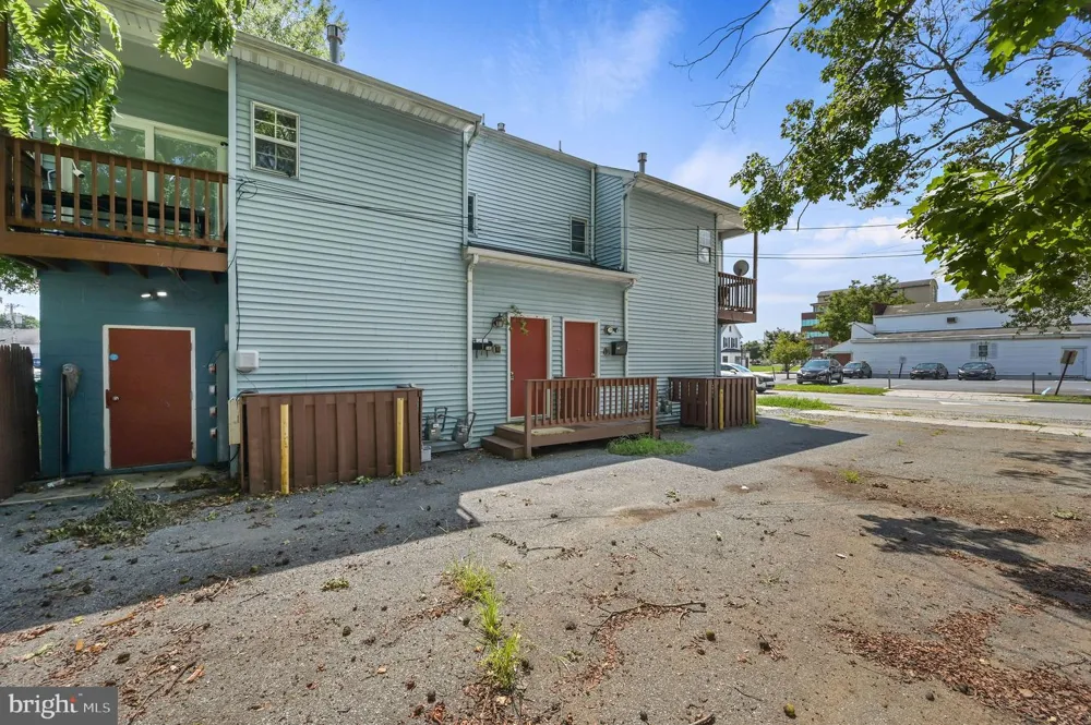149 S QUEEN STREET Dover, DE 19904