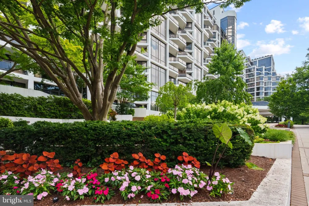 1530 KEY BOULEVARD #529 Arlington, VA 22209
