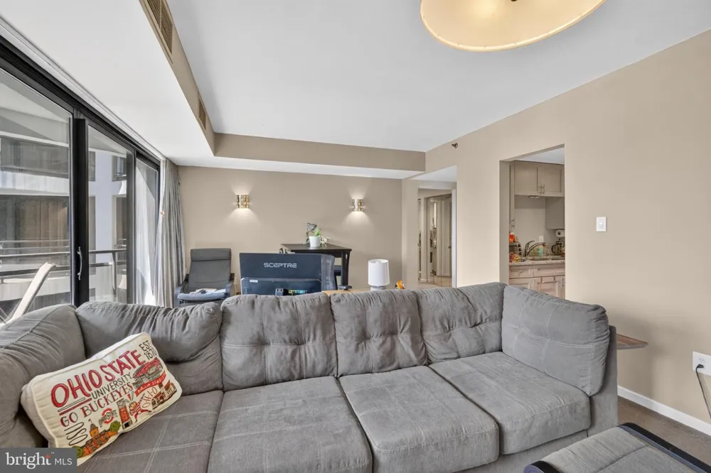 1530 KEY BOULEVARD #529 Arlington, VA 22209