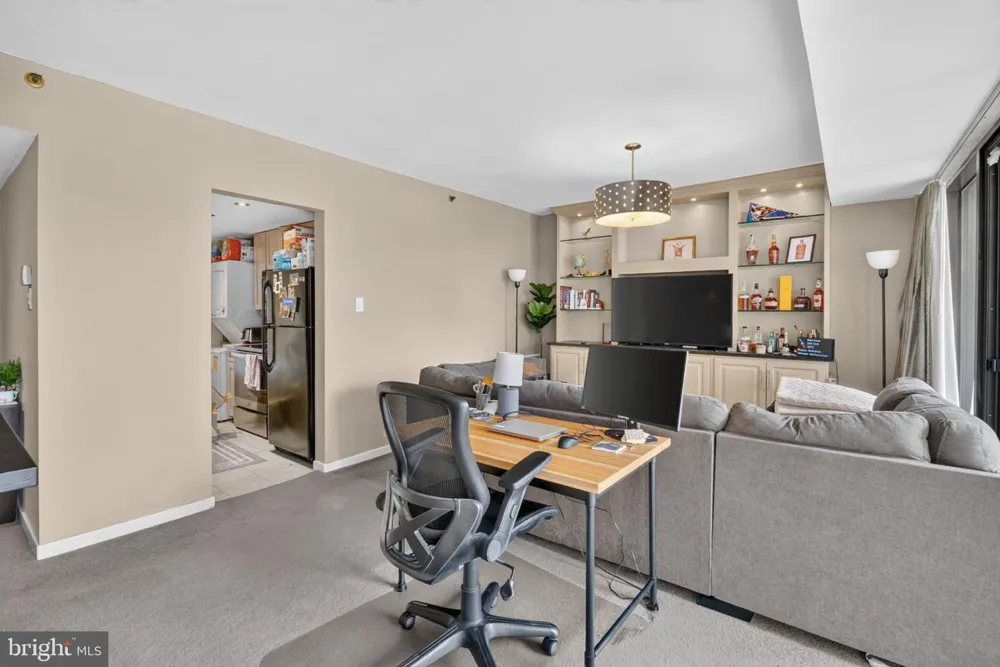 1530 KEY BOULEVARD #529 Arlington, VA 22209