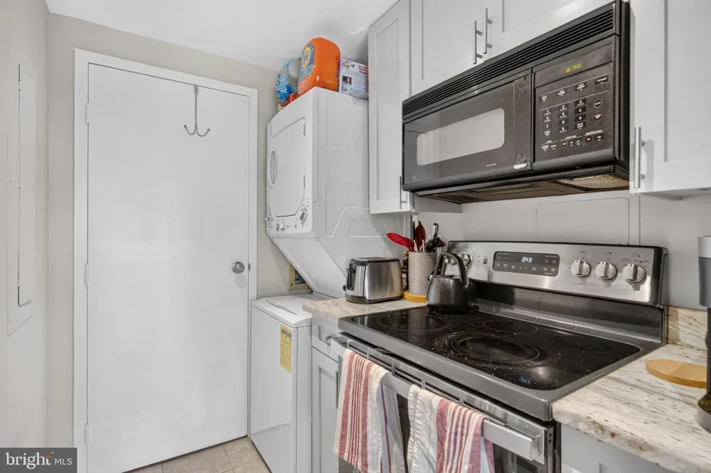 1530 KEY BOULEVARD #529 Arlington, VA 22209