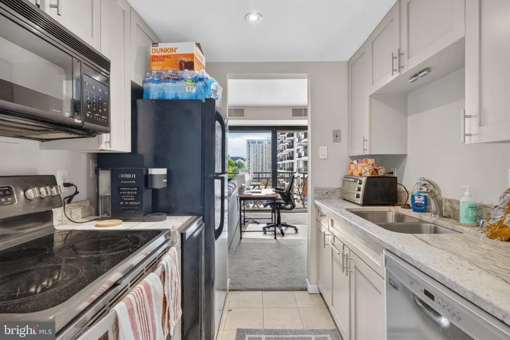 1530 KEY BOULEVARD #529 Arlington, VA 22209