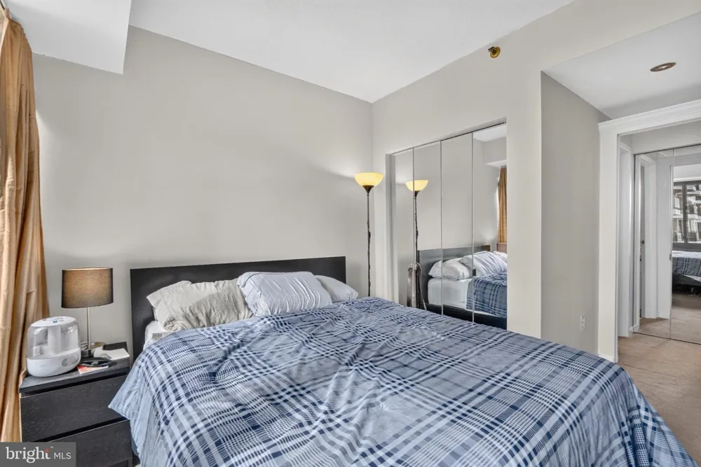 1530 KEY BOULEVARD #529 Arlington, VA 22209
