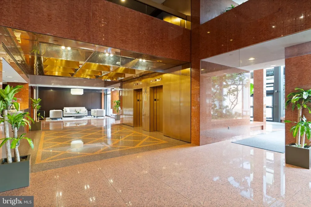 1530 KEY BOULEVARD #529 Arlington, VA 22209
