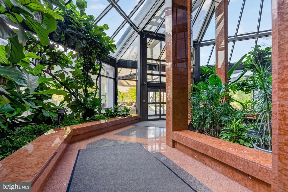 1530 KEY BOULEVARD #529 Arlington, VA 22209