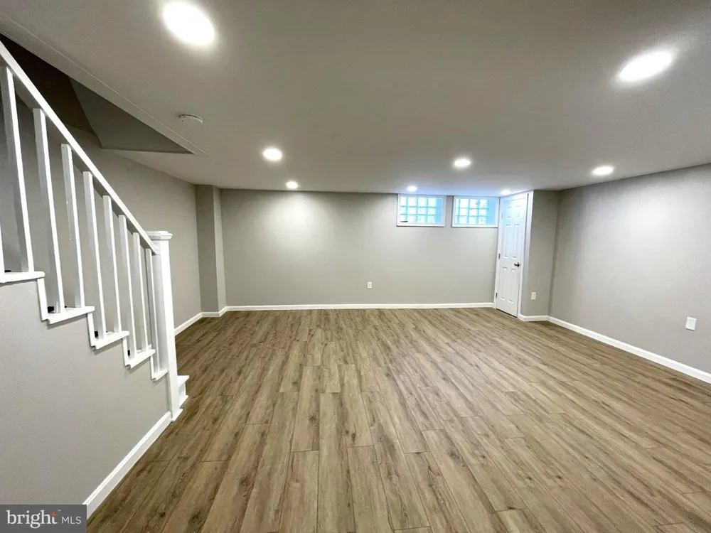 1528 UPSHIRE ROAD #APT 1 Baltimore, MD 21218