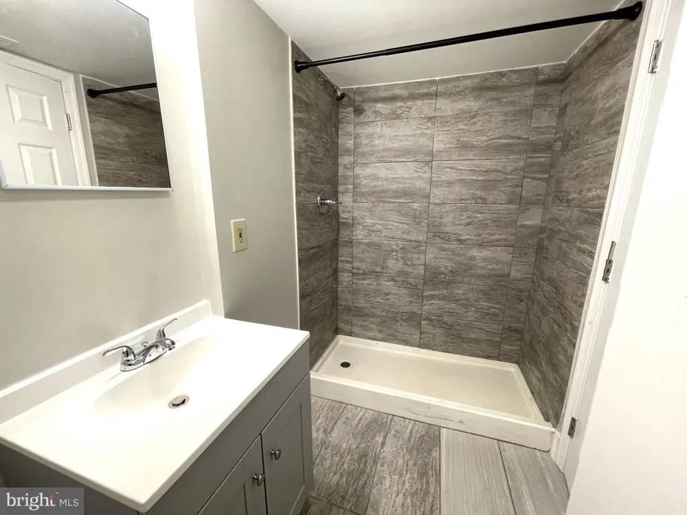 1528 UPSHIRE ROAD #APT 1 Baltimore, MD 21218