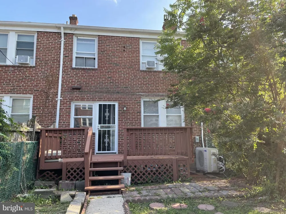 1528 UPSHIRE ROAD #APT 1 Baltimore, MD 21218