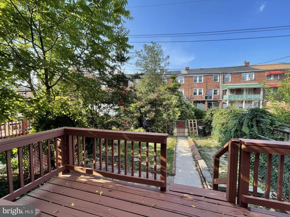 1528 UPSHIRE ROAD #APT 1 Baltimore, MD 21218