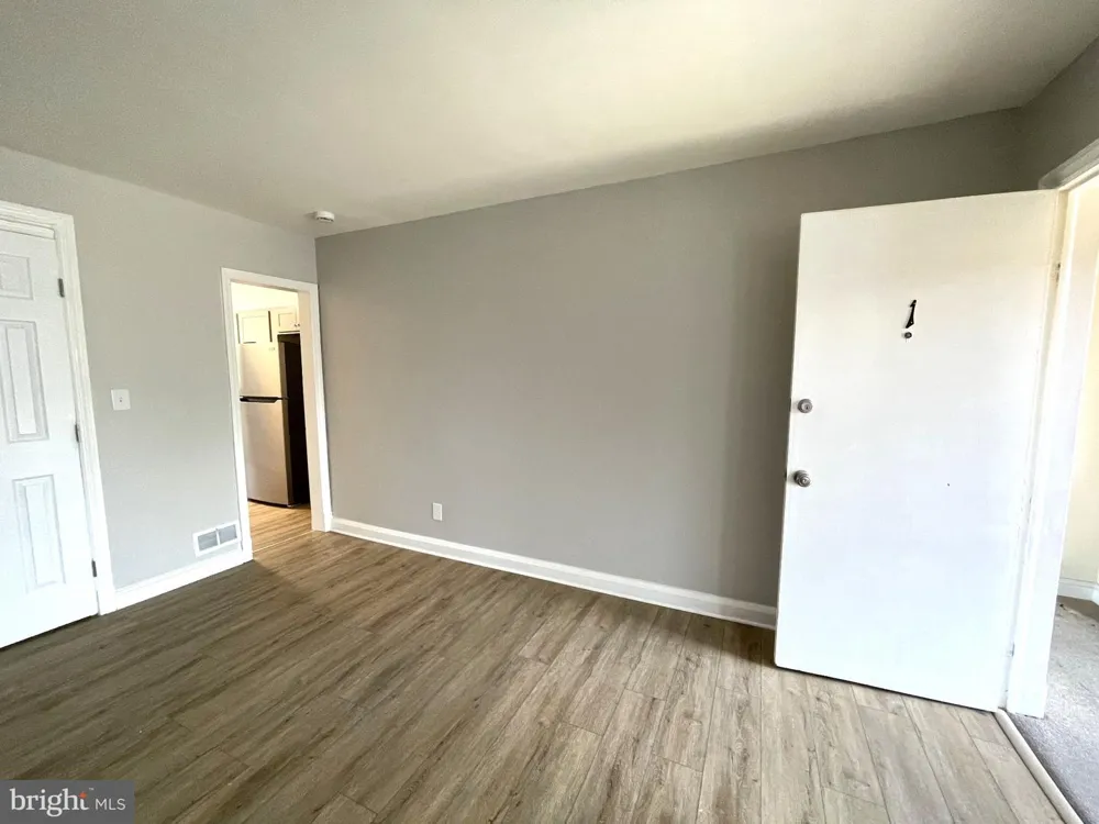 1528 UPSHIRE ROAD #APT 1 Baltimore, MD 21218