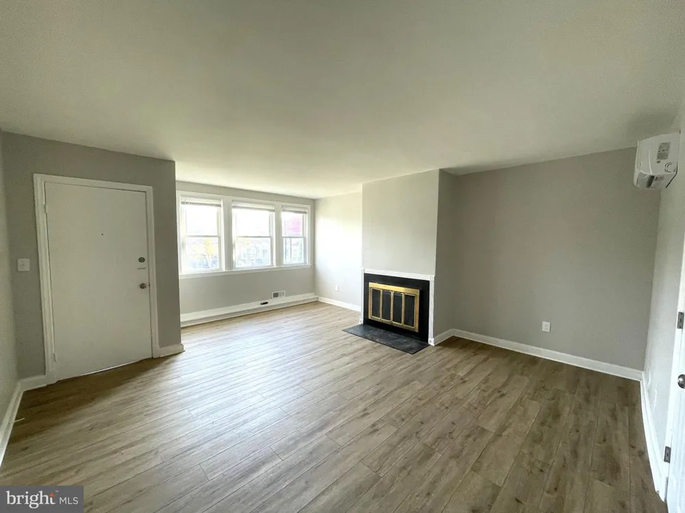 1528 UPSHIRE ROAD #APT 1 Baltimore, MD 21218