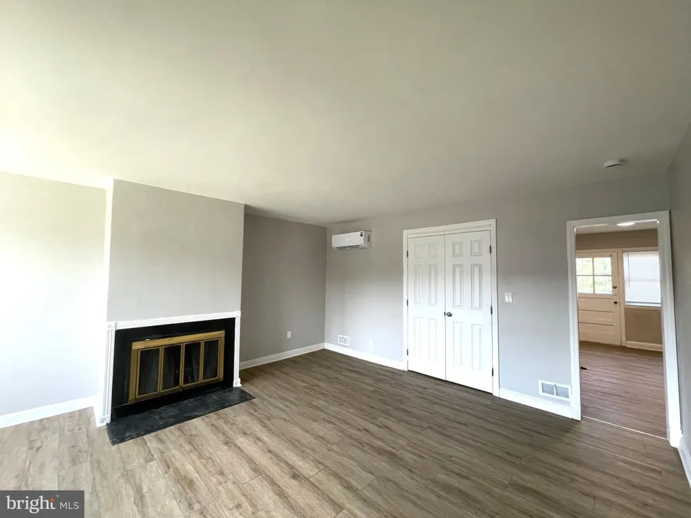 1528 UPSHIRE ROAD #APT 1 Baltimore, MD 21218