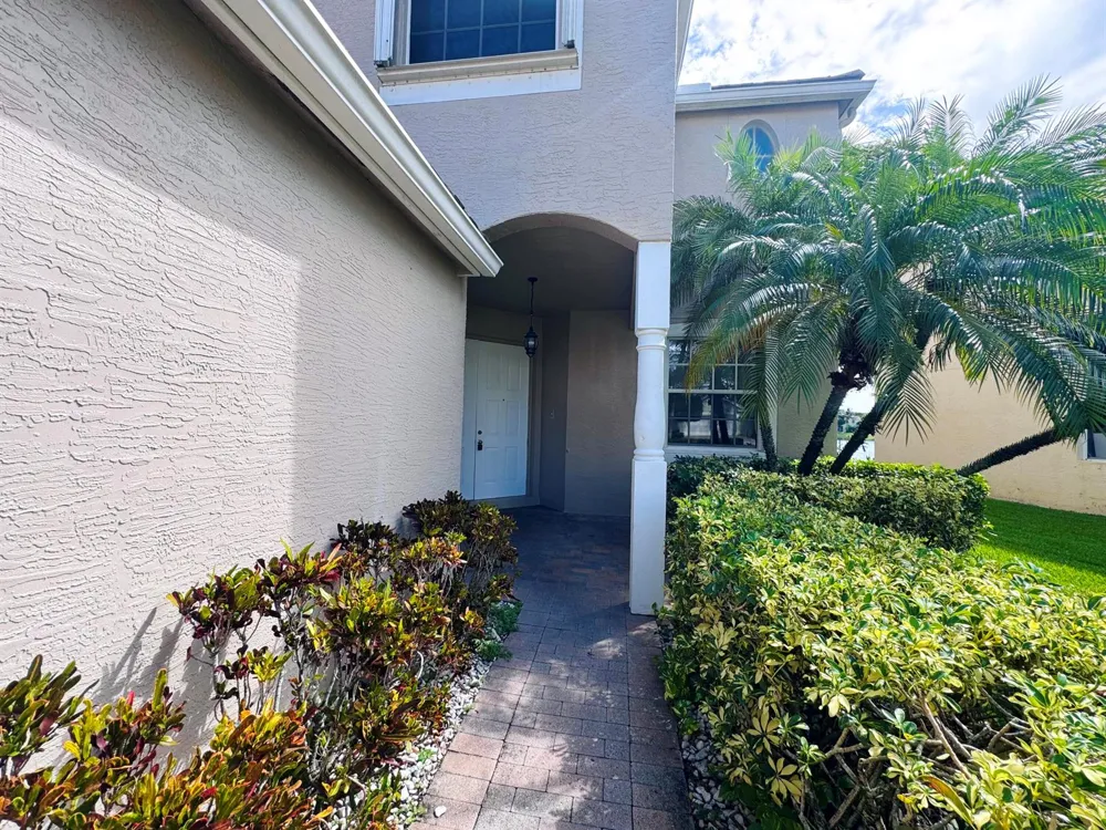 116 Hamilton Terrace Royal Palm Beach, FL 33414
