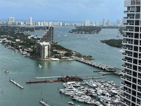 1750 Bayshore Dr #3402