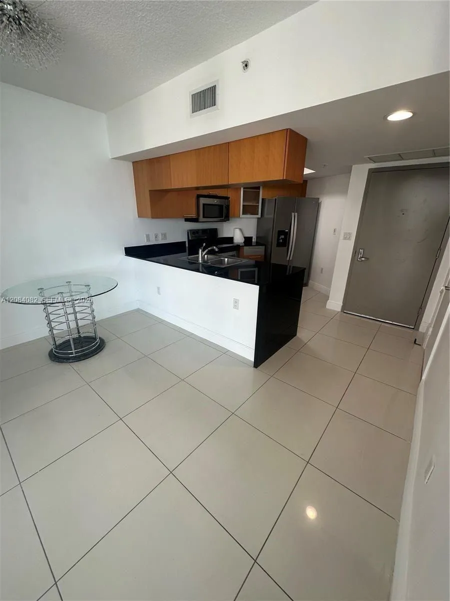 1750 Bayshore Dr #3402 Miami, FL 33132