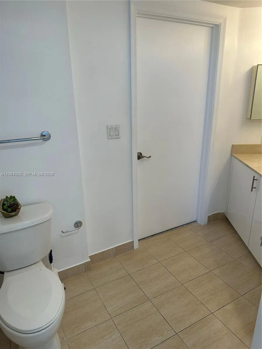 1750 Bayshore Dr #3402 Miami, FL 33132