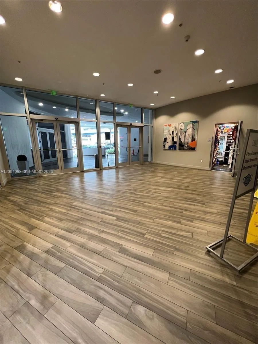 1750 Bayshore Dr #3402 Miami, FL 33132