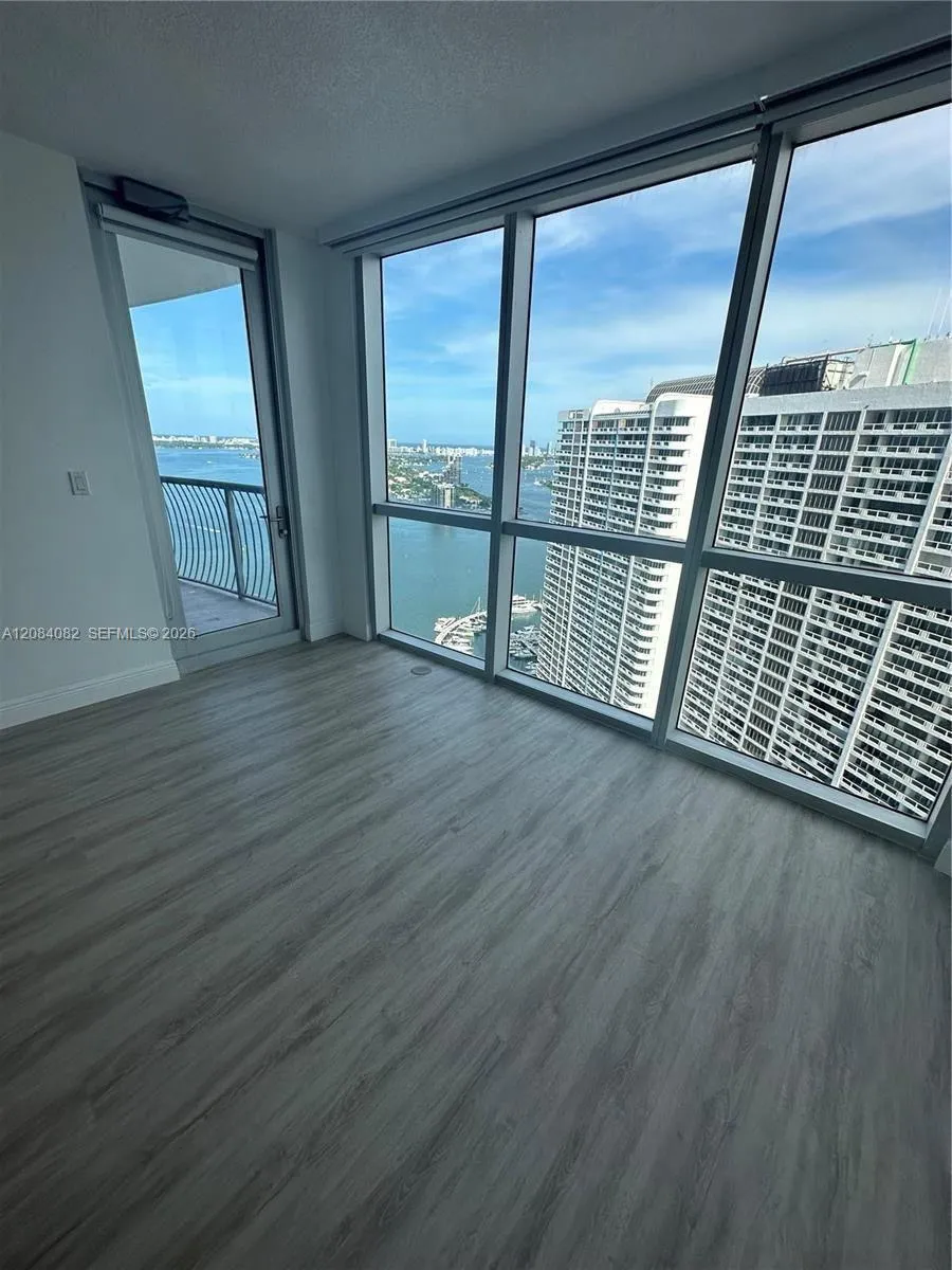 1750 Bayshore Dr #3402 Miami, FL 33132