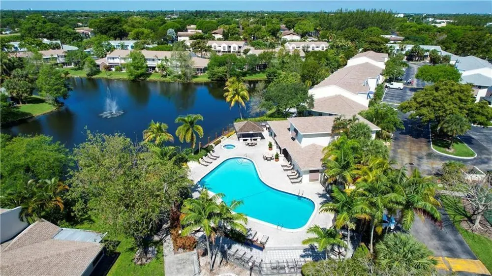 4874 Hemingway Circle Margate, FL 33063