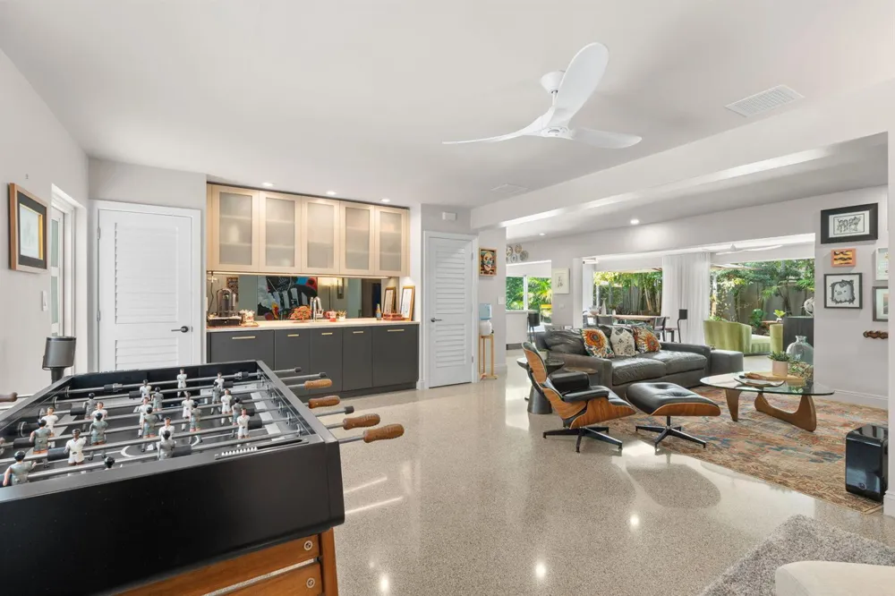 1500 MIDDLE RIVER DRIVE Fort Lauderdale, FL 33304