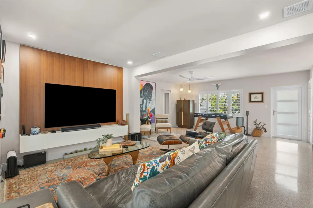1500 MIDDLE RIVER DRIVE Fort Lauderdale, FL 33304
