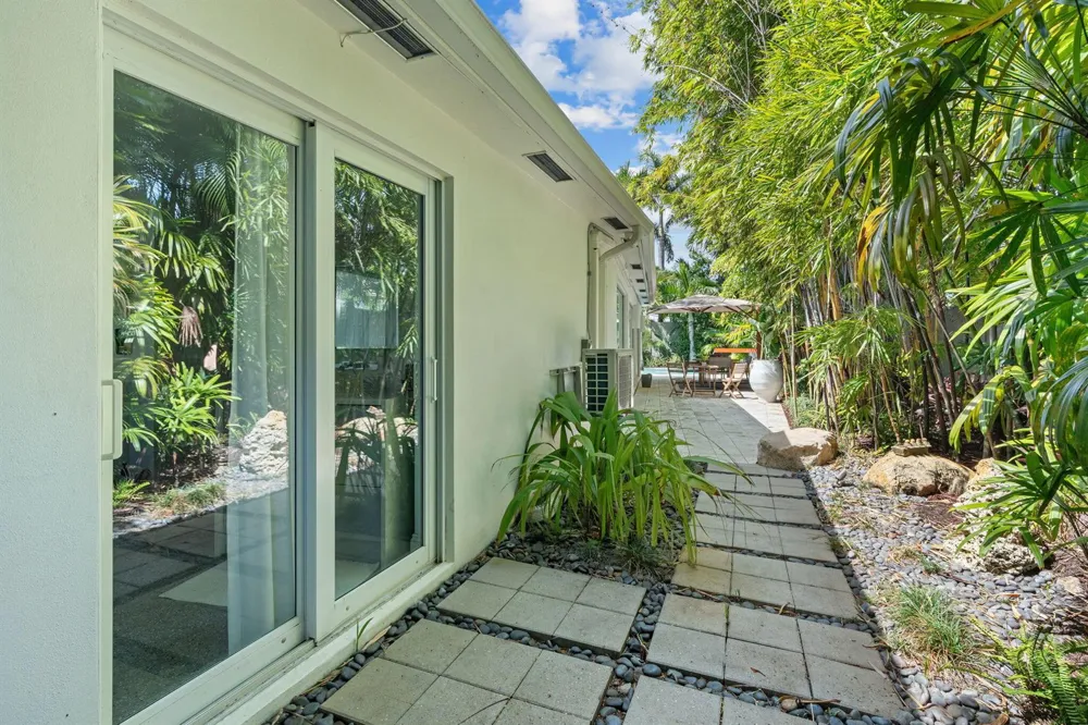 1500 MIDDLE RIVER DRIVE Fort Lauderdale, FL 33304