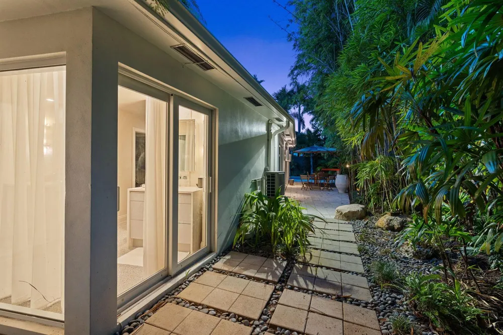1500 MIDDLE RIVER DRIVE Fort Lauderdale, FL 33304