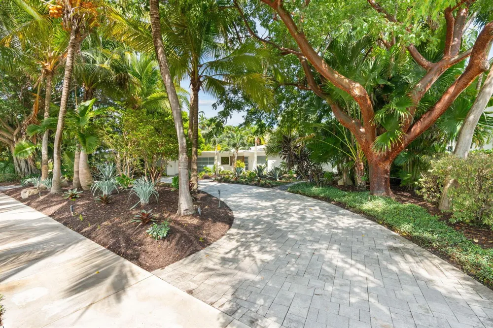 1500 MIDDLE RIVER DRIVE Fort Lauderdale, FL 33304