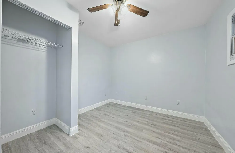4012 PALM BAY CIRCLE #D West Palm Beach, FL 33406