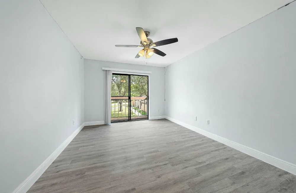 4012 PALM BAY CIRCLE #D West Palm Beach, FL 33406