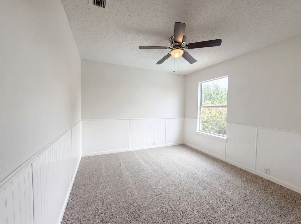 7001 Edmundson Drive Arlington, TX 76002