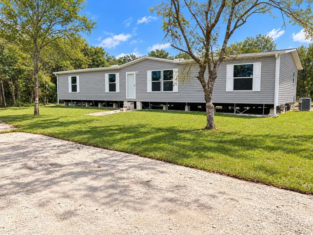16854 NW 254TH STREET Okeechobee, FL 34972