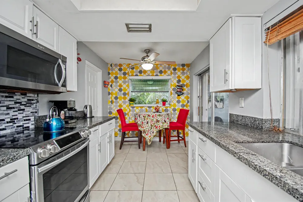 5704 NW 47th Lane Tamarac, FL 33319