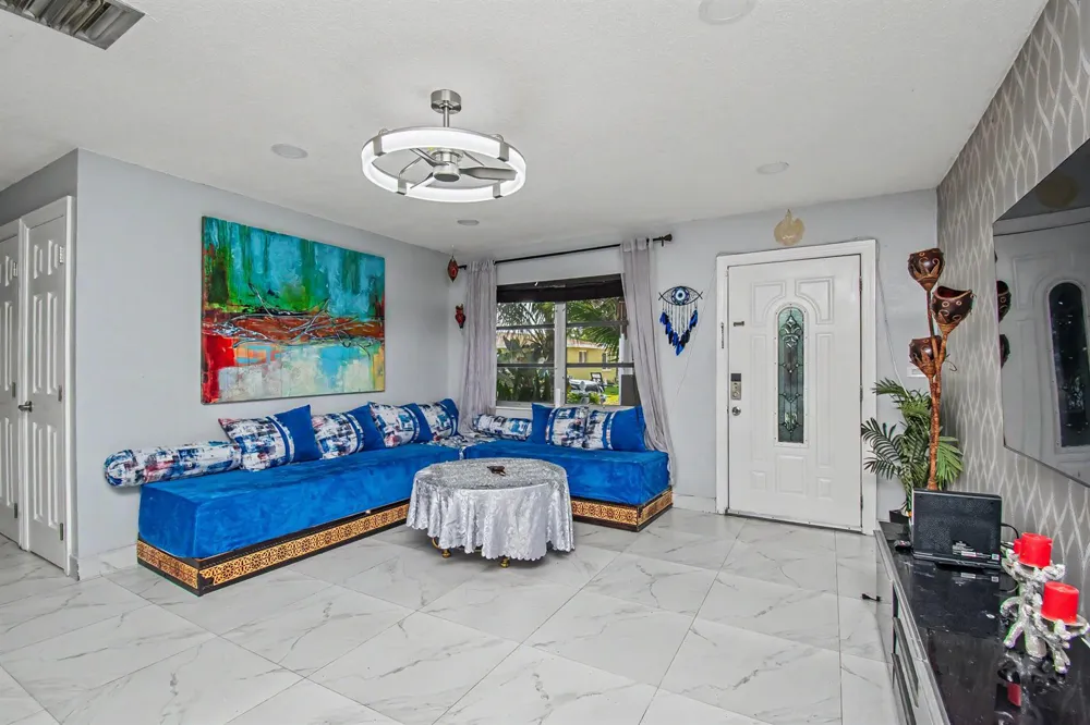 5704 NW 47th Lane Tamarac, FL 33319