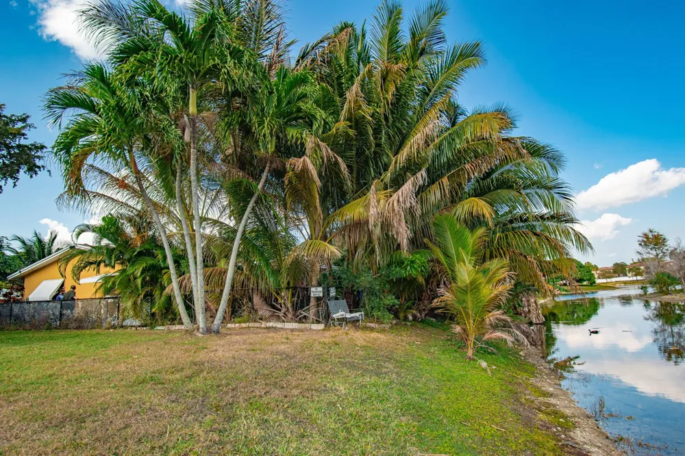 5704 NW 47th Lane Tamarac, FL 33319