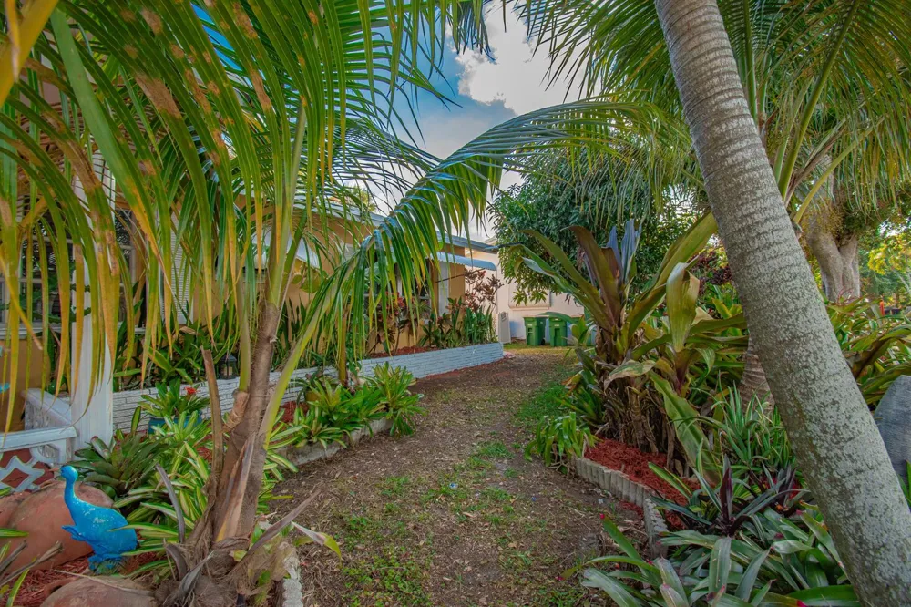 5704 NW 47th Lane Tamarac, FL 33319