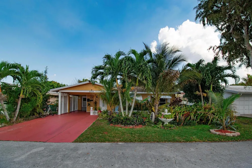 5704 NW 47th Lane Tamarac, FL 33319
