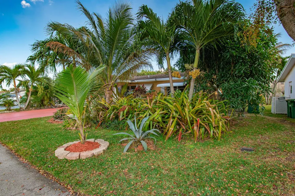 5704 NW 47th Lane Tamarac, FL 33319