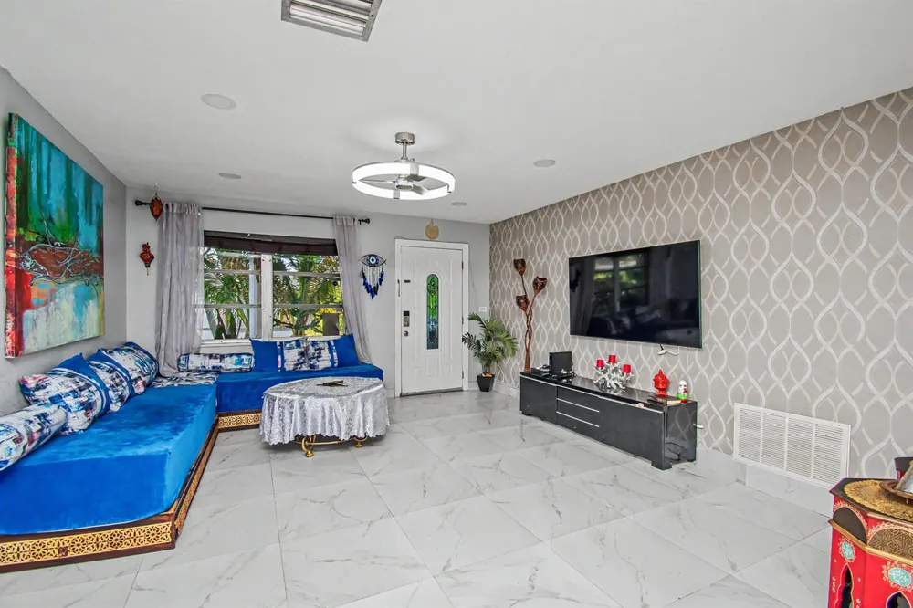 5704 NW 47th Lane Tamarac, FL 33319